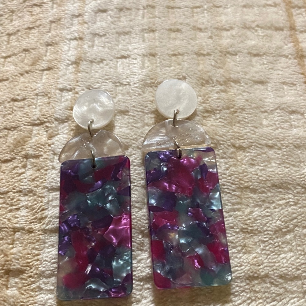 Multicolor Resin Drop Earrings with Pearl Accents